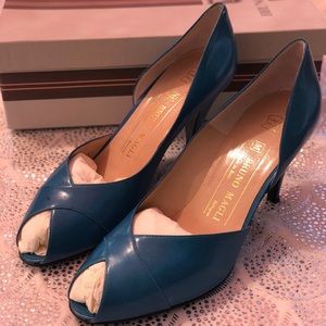 Bruno Magali teal heel
